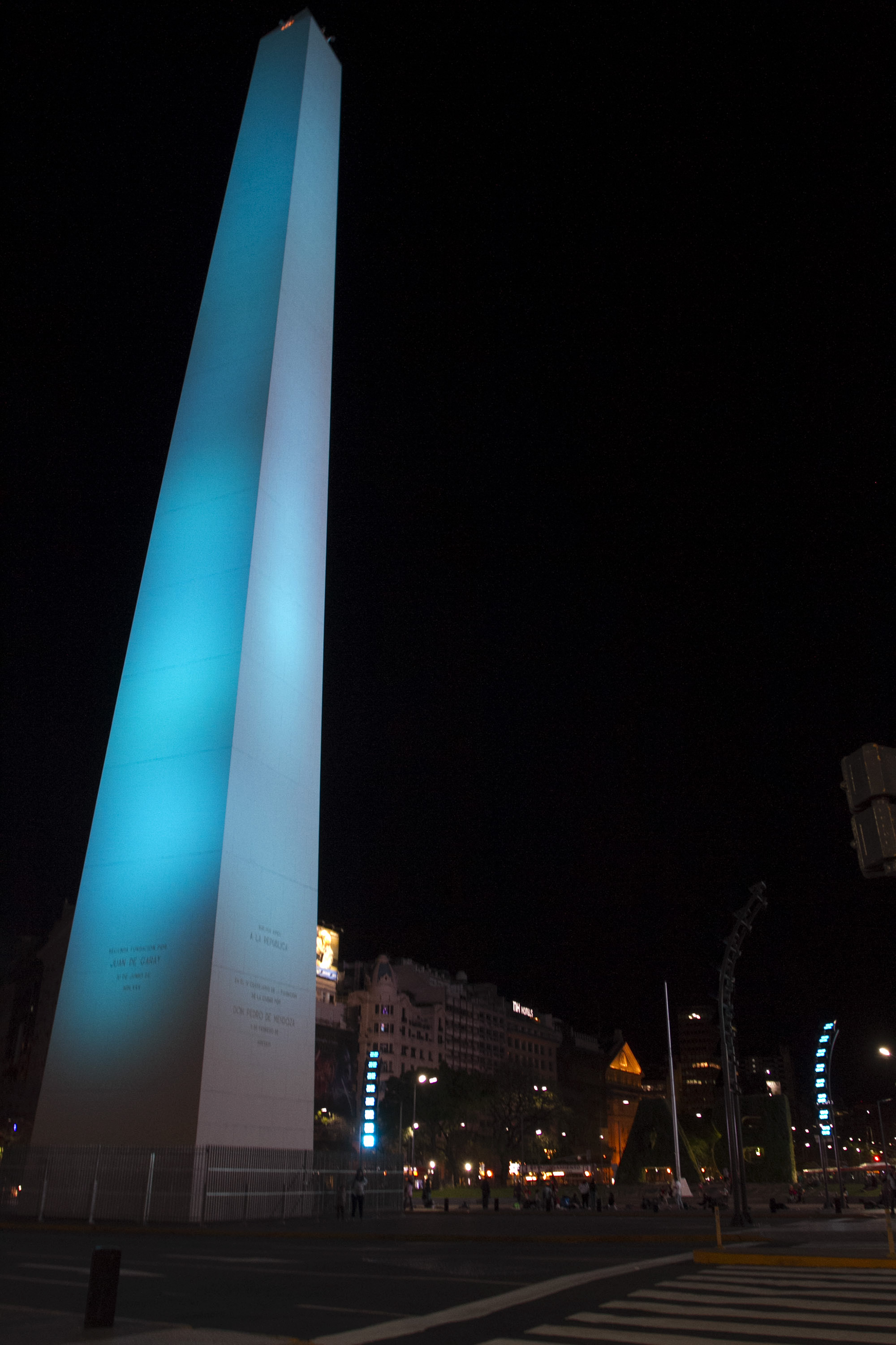 MAYEP161103 OBELISCO AZUL_1012
