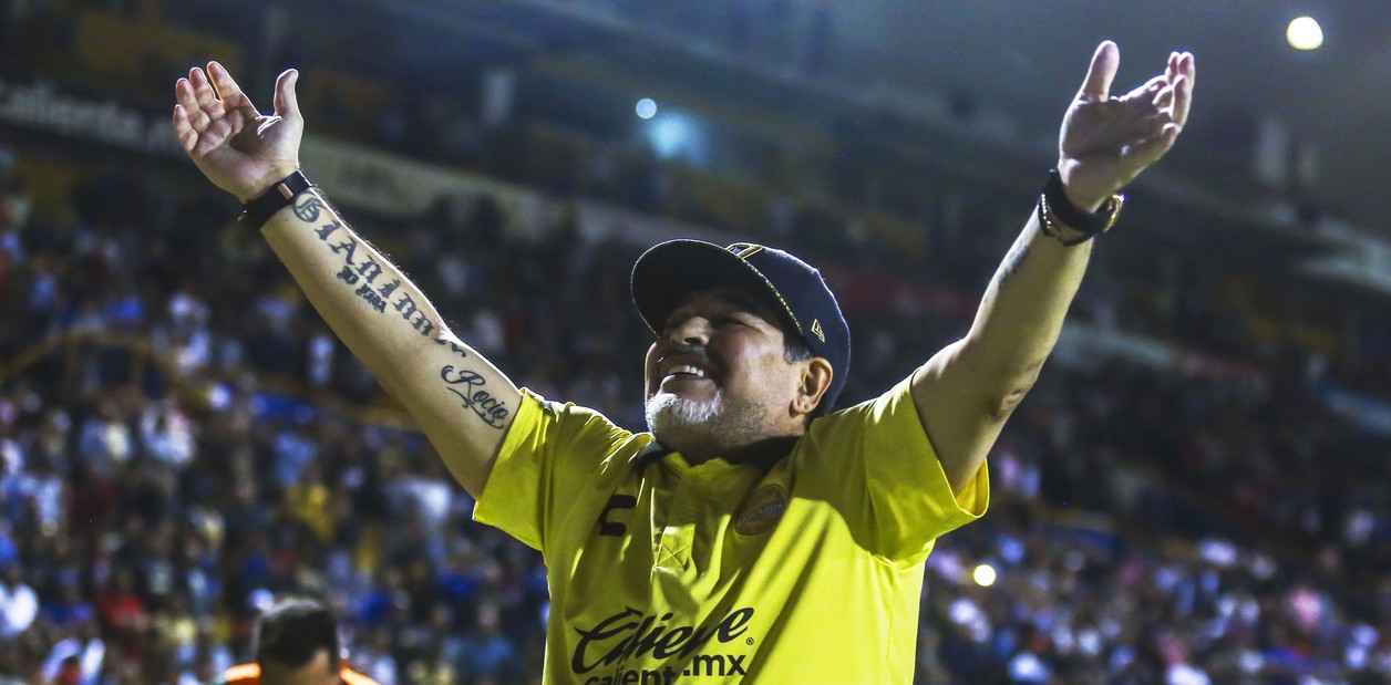 maradona-llevo-a-dorados-a___bBUktQSAW_1256x620__2