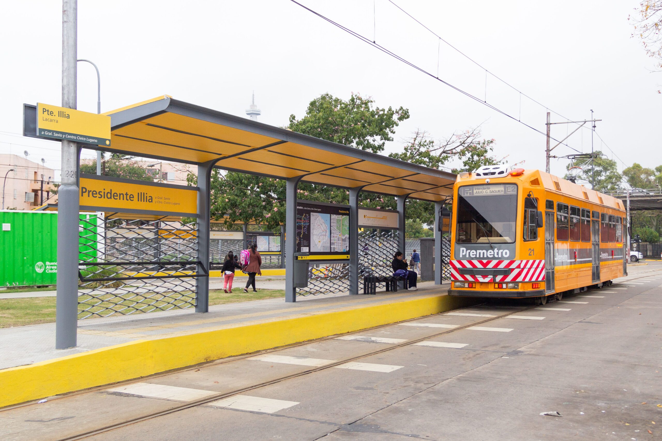 Se pusieron en valor ocho paradores, a fin de mejorar la infraestructura existente y la experiencia de viaje de los usuarios.
