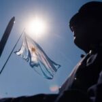 Emotivo homenaje en Plaza San Martín por el Día del Veterano y los Caídos en Malvinas