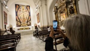 La Noche de los Templos: una vuelta por la historia viva que trajeron las colectividades