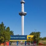 Verano con movimiento y puertas abiertas en el Parque de la Ciudad