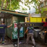 La Ciudad retiró más de cien puestos de diarios abandonados para liberar espacio en las veredas