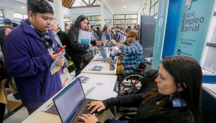 Expo Empleo Barrial reunió a más de 425 vecinos en una jornada de inclusión laboral