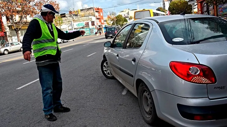 La Ciudad endurece las penas contra trapitos y limpiavidrios: habrá detenciones de hasta 60 días