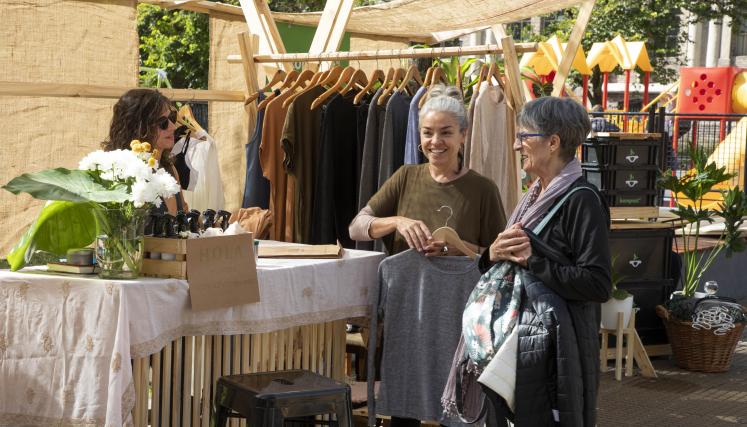 Devoto recibe una feria sustentable con más de 30 stands en Plaza Arenales