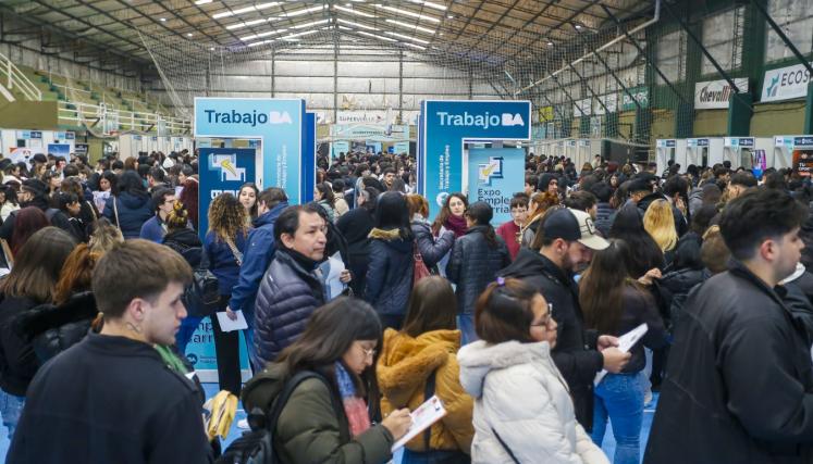 Expo Empleo reunió a 3.500 personas en Ferro