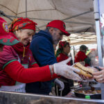 Más de 100 mil personas celebraron a las colectividades