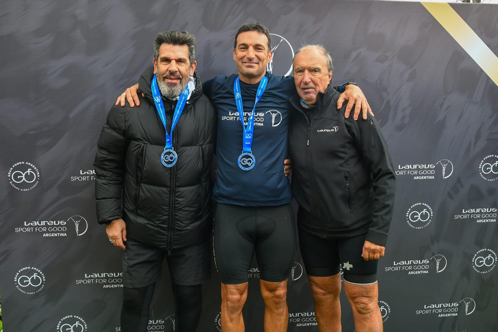 Scaloni pedaleó los 129 kilómetros del Gran Fondo porteño