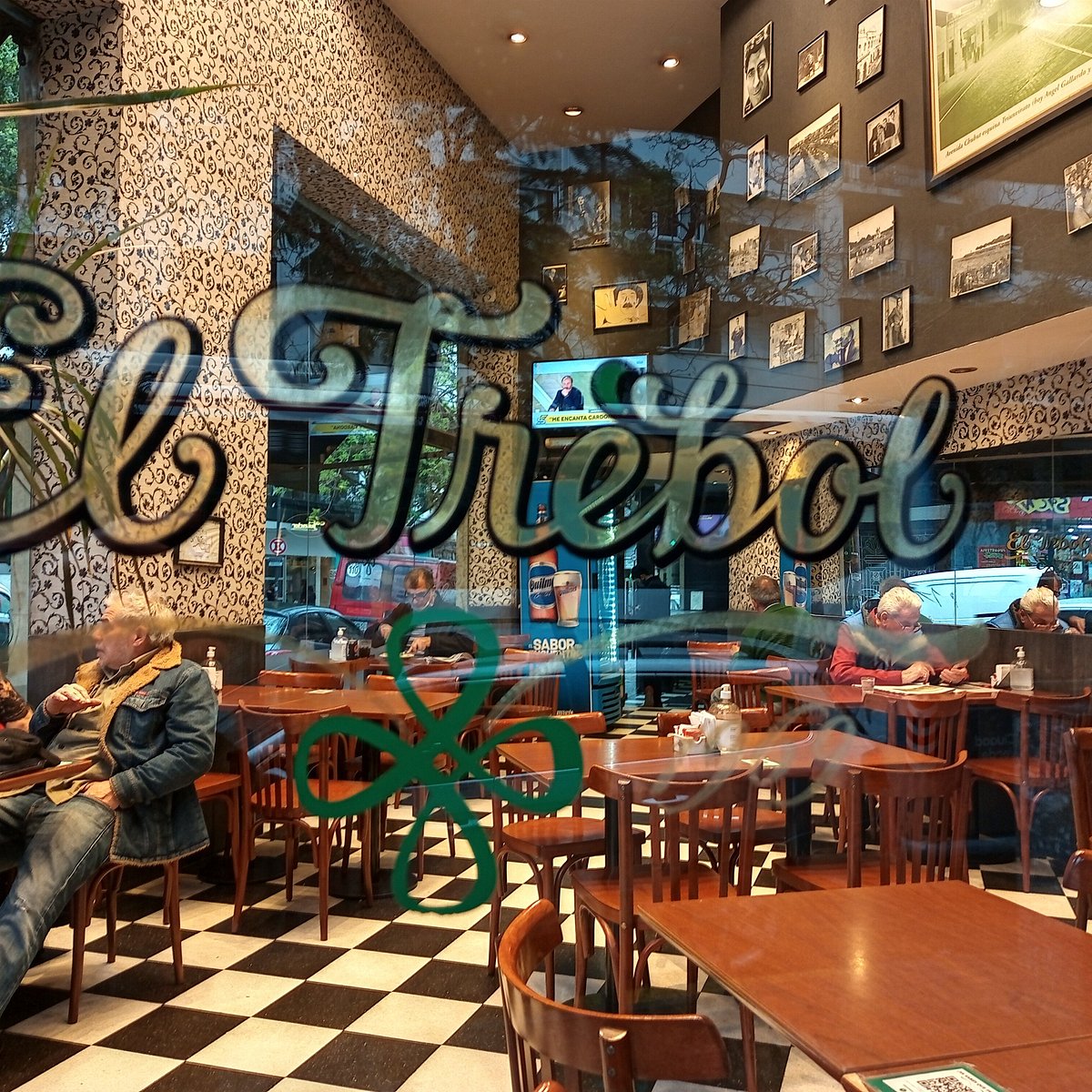 El Trébol, una pizzería que creció junto al barrio
